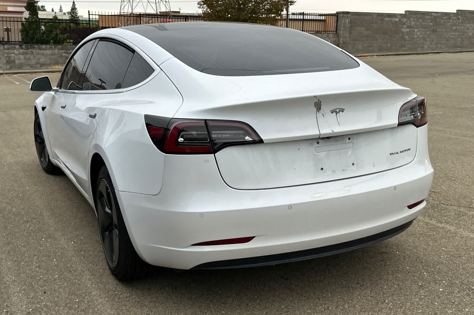 Thumbnail: 2018 Tesla Model 3 - 4