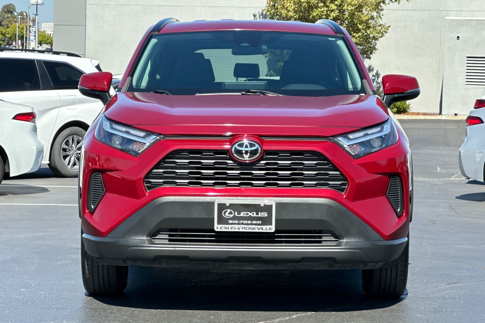 Thumbnail: 2022 Toyota RAV4 - 10