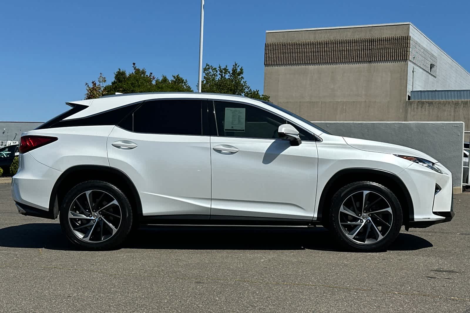 Thumbnail: 2016 Lexus RX - 6
