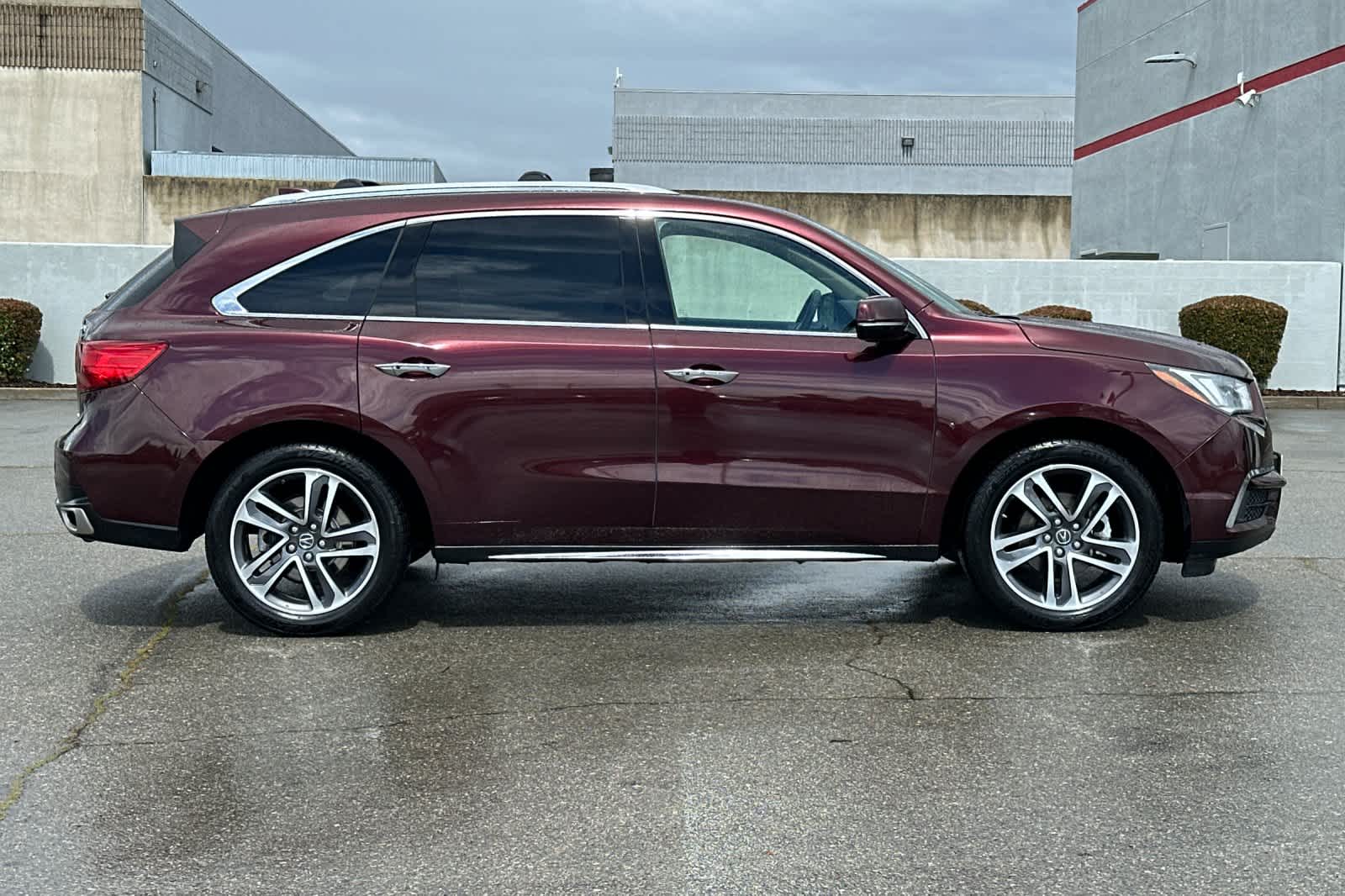 Thumbnail: 2017 Acura MDX - 6