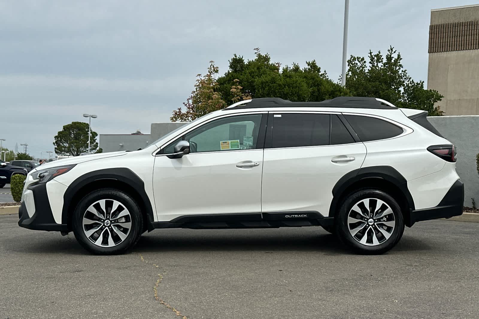 Thumbnail: 2024 Subaru Outback - 9