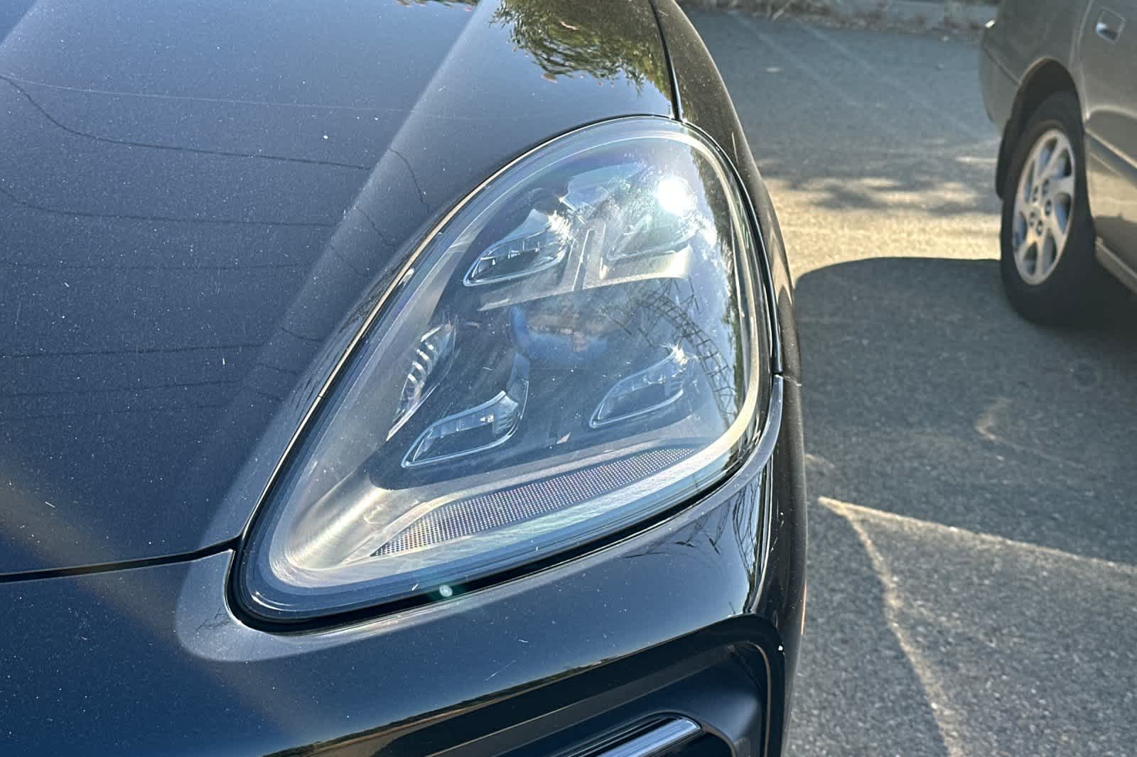 Thumbnail: 2020 Porsche Cayenne - 11