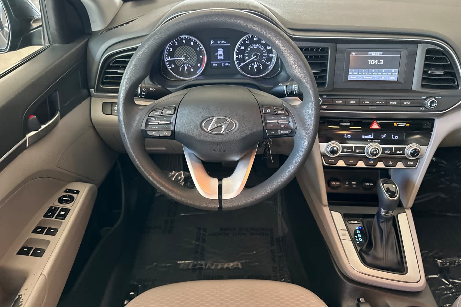 Thumbnail: 2020 Hyundai Elantra - 14