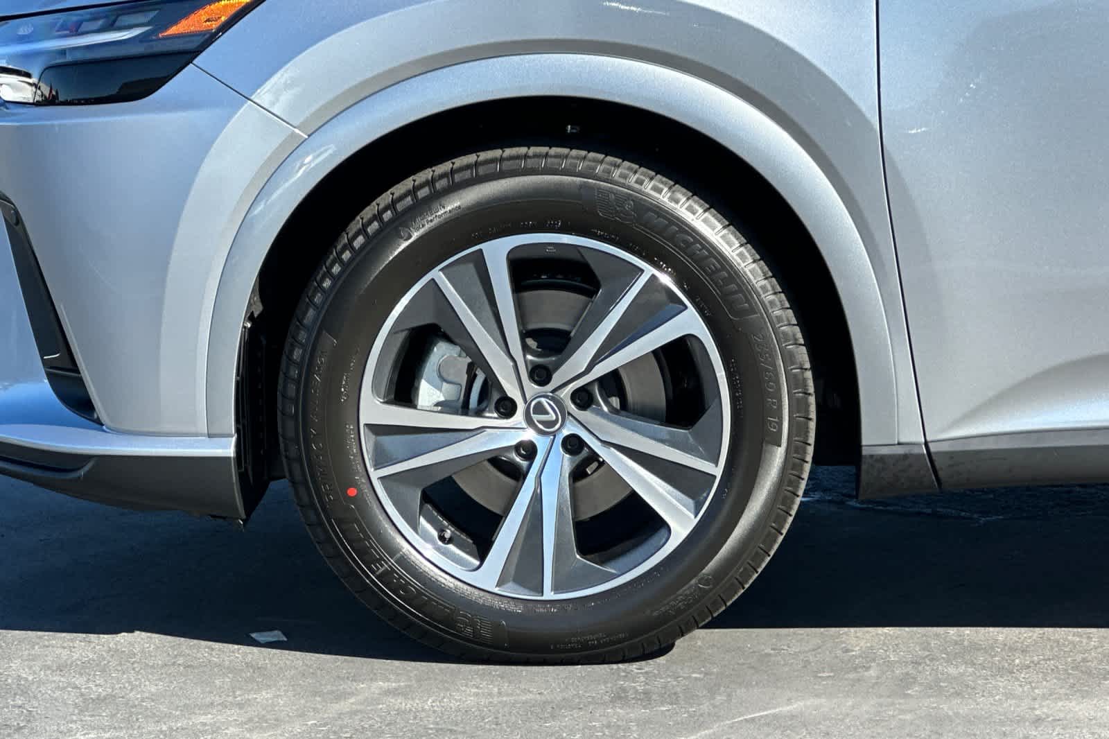 Thumbnail: 2025 Lexus RX - 31