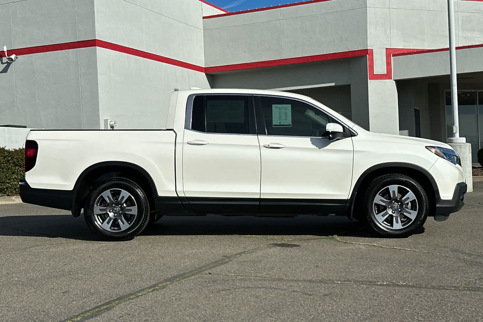 Thumbnail: 2019 Honda Ridgeline - 6