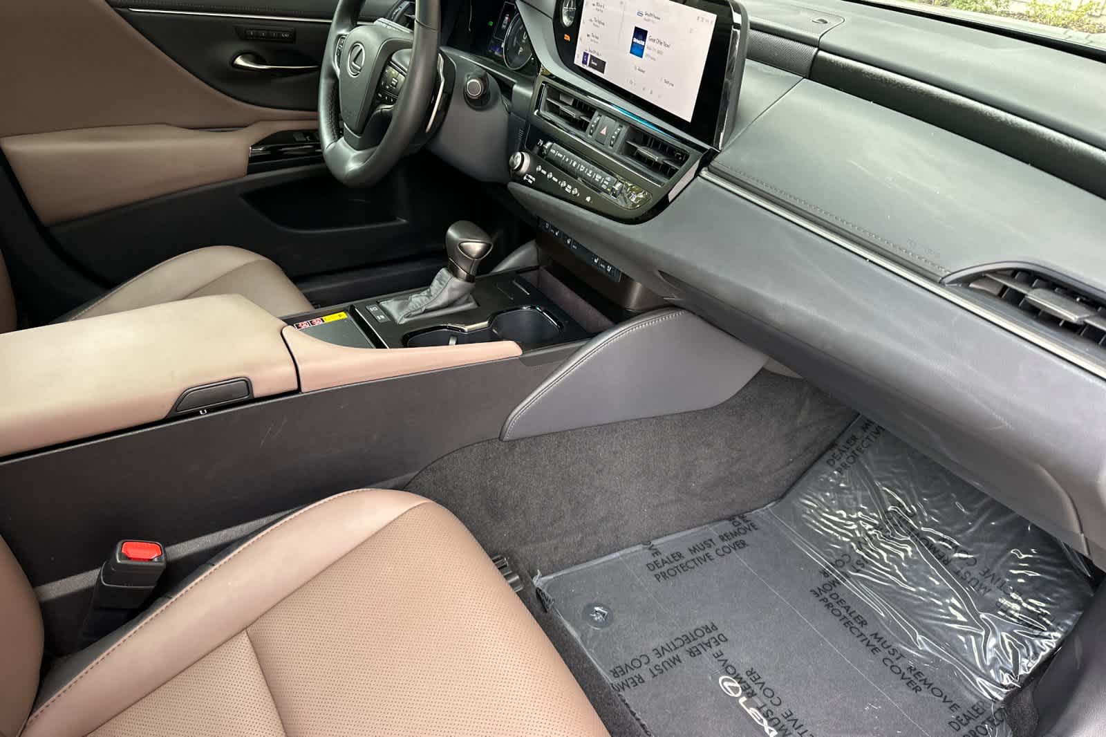 Thumbnail: 2025 Lexus ES - 16