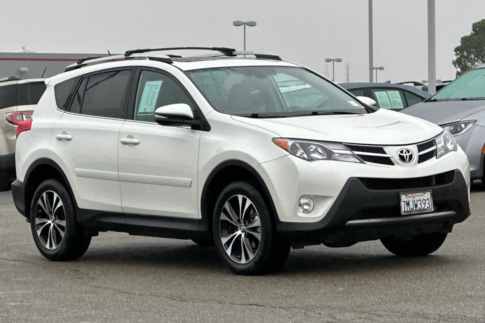 Thumbnail: 2015 Toyota RAV4 - 5