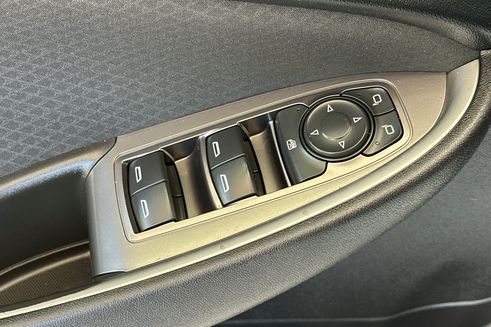 Thumbnail: 2017 Chevrolet Malibu - 13