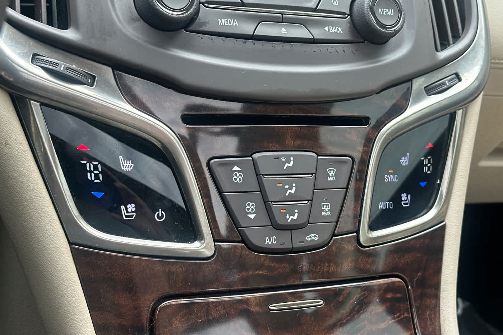 Thumbnail: 2015 Buick LaCrosse - 23