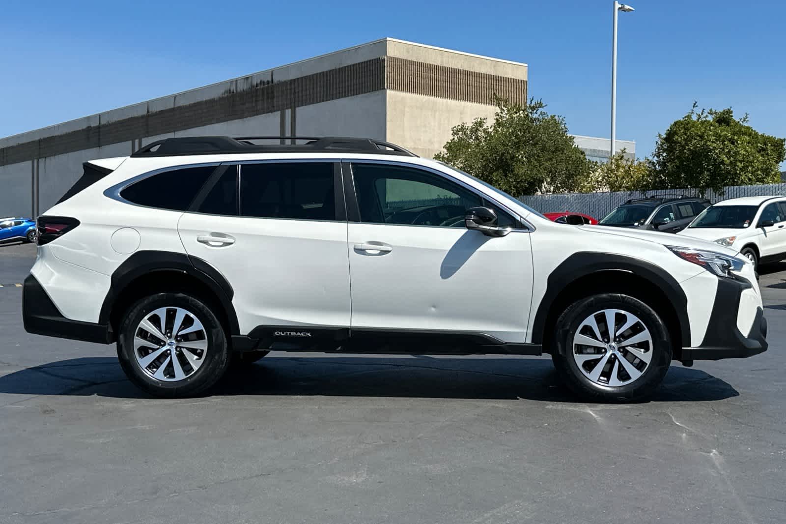 Thumbnail: 2023 Subaru Outback - 6