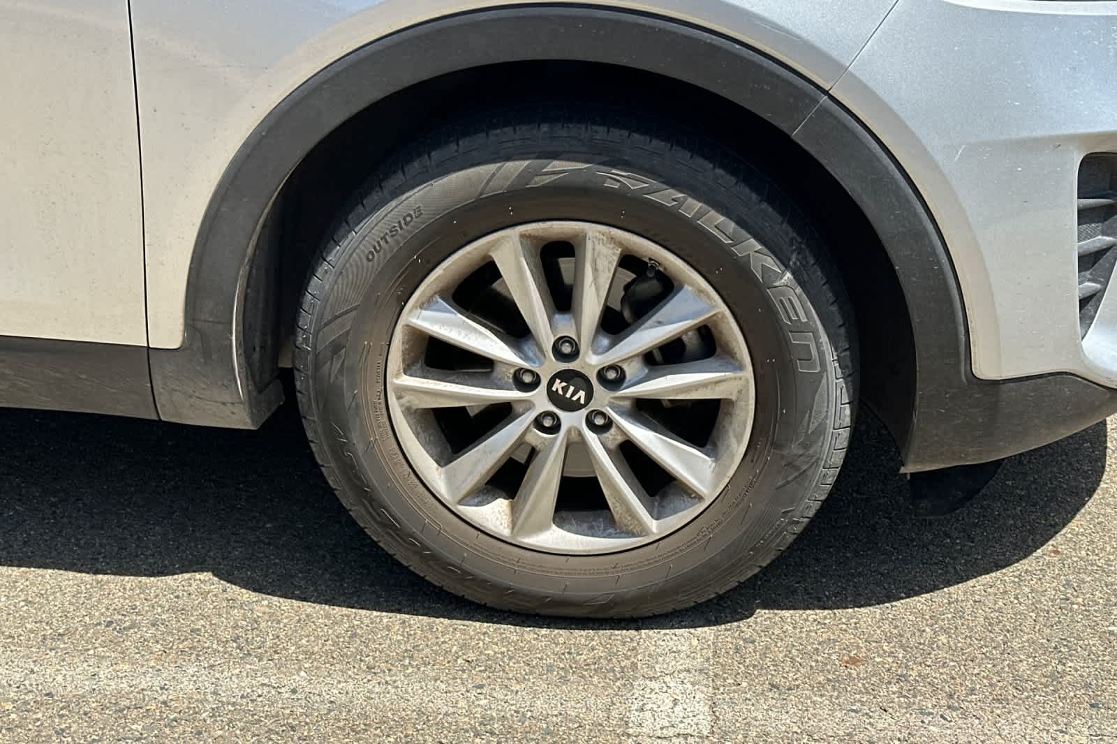 Thumbnail: 2019 Kia Sorento - 12