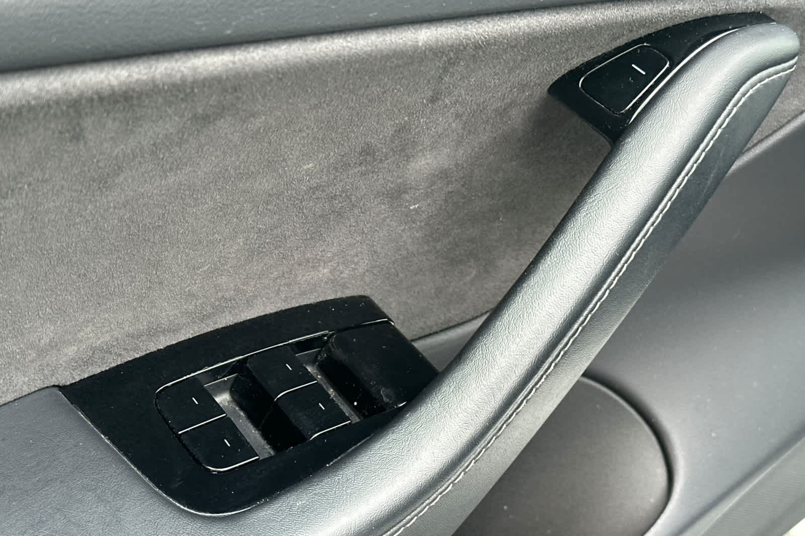 Thumbnail: 2019 Tesla Model 3 - 13