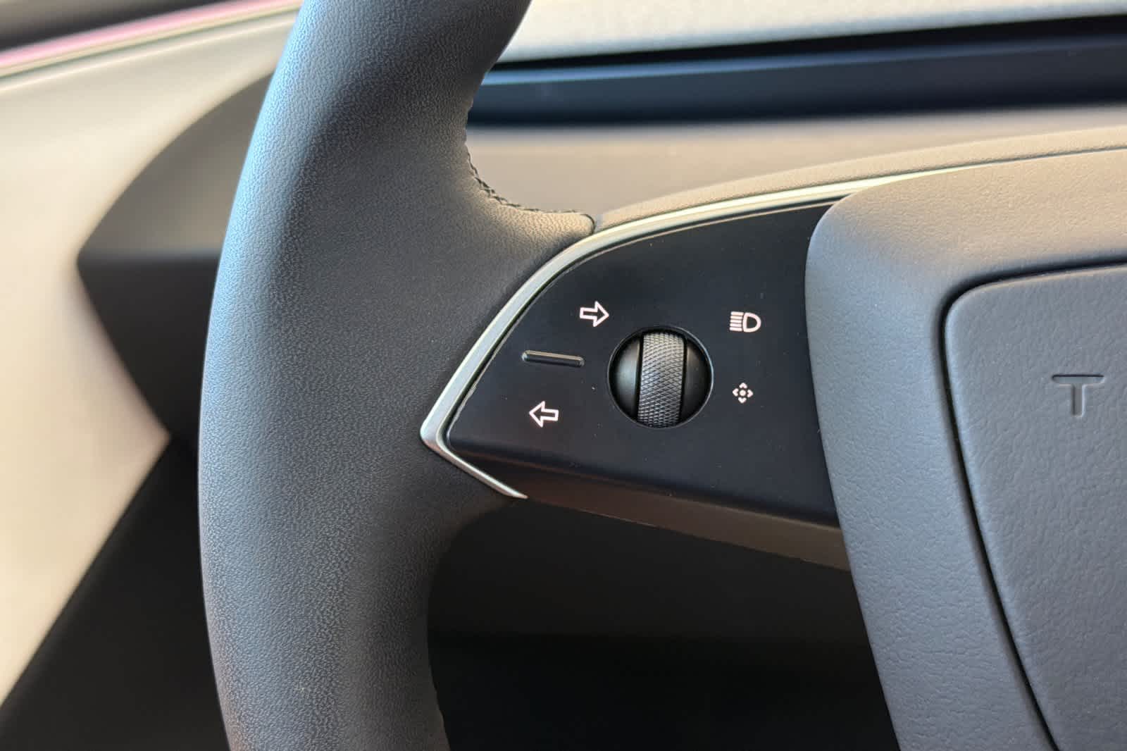 Thumbnail: 2025 Tesla Model 3 - 24