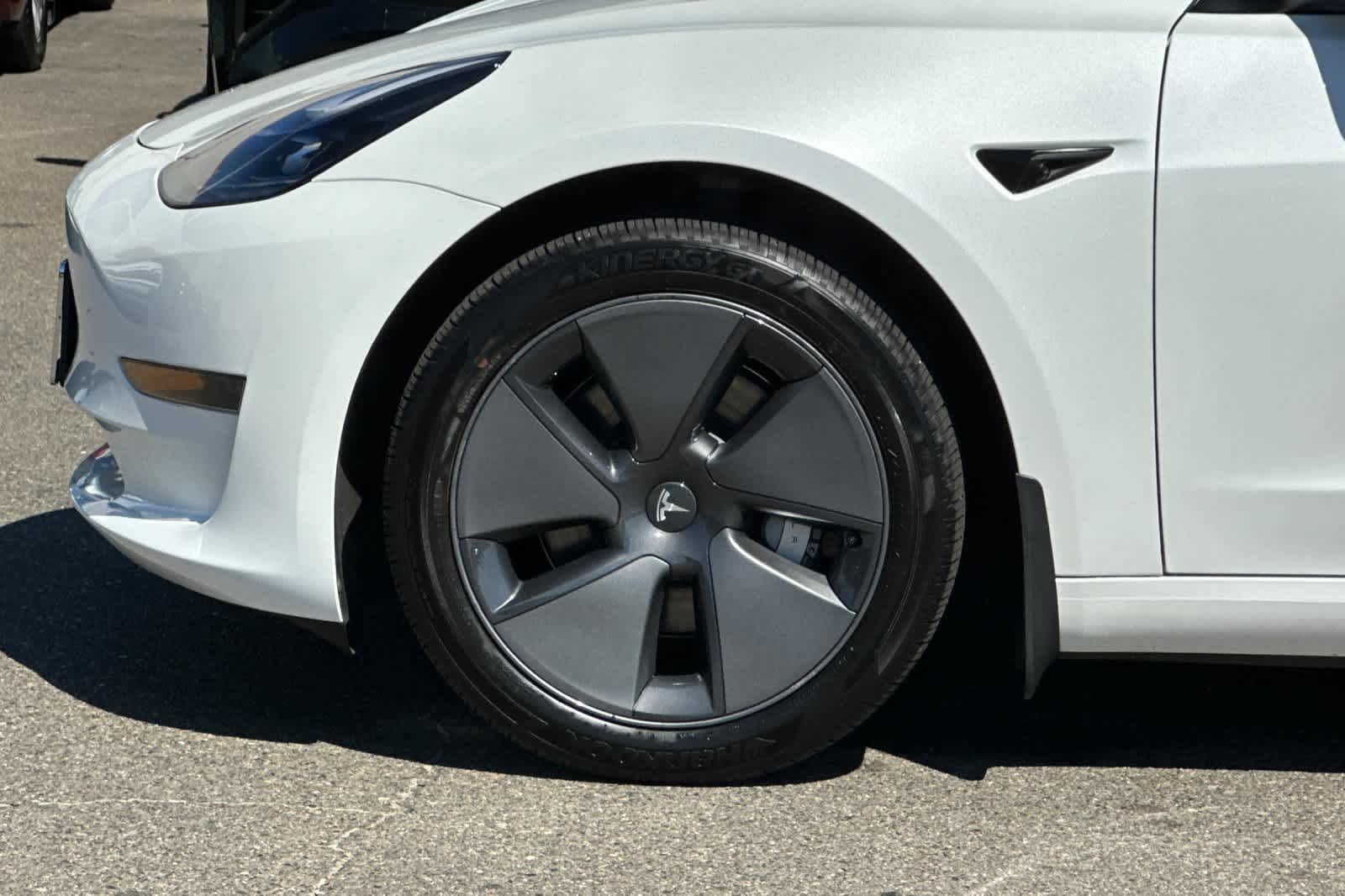2023 Tesla Model 3  28