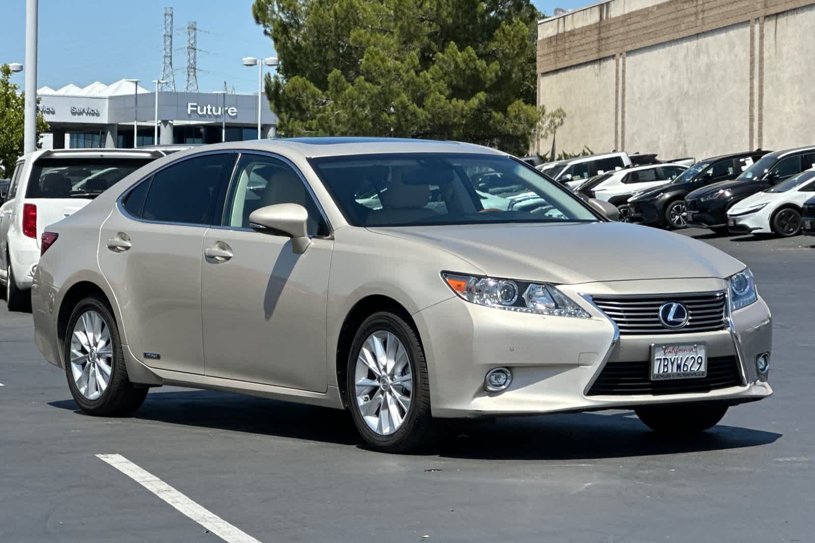 Thumbnail: 2014 Lexus ES - 5
