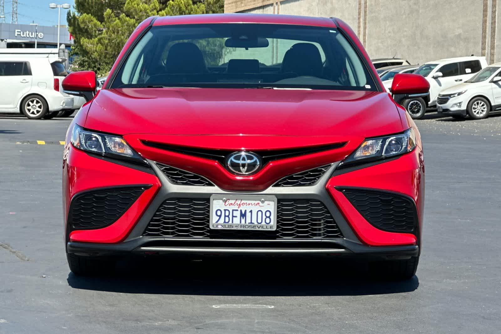 Thumbnail: 2022 Toyota Camry - 10