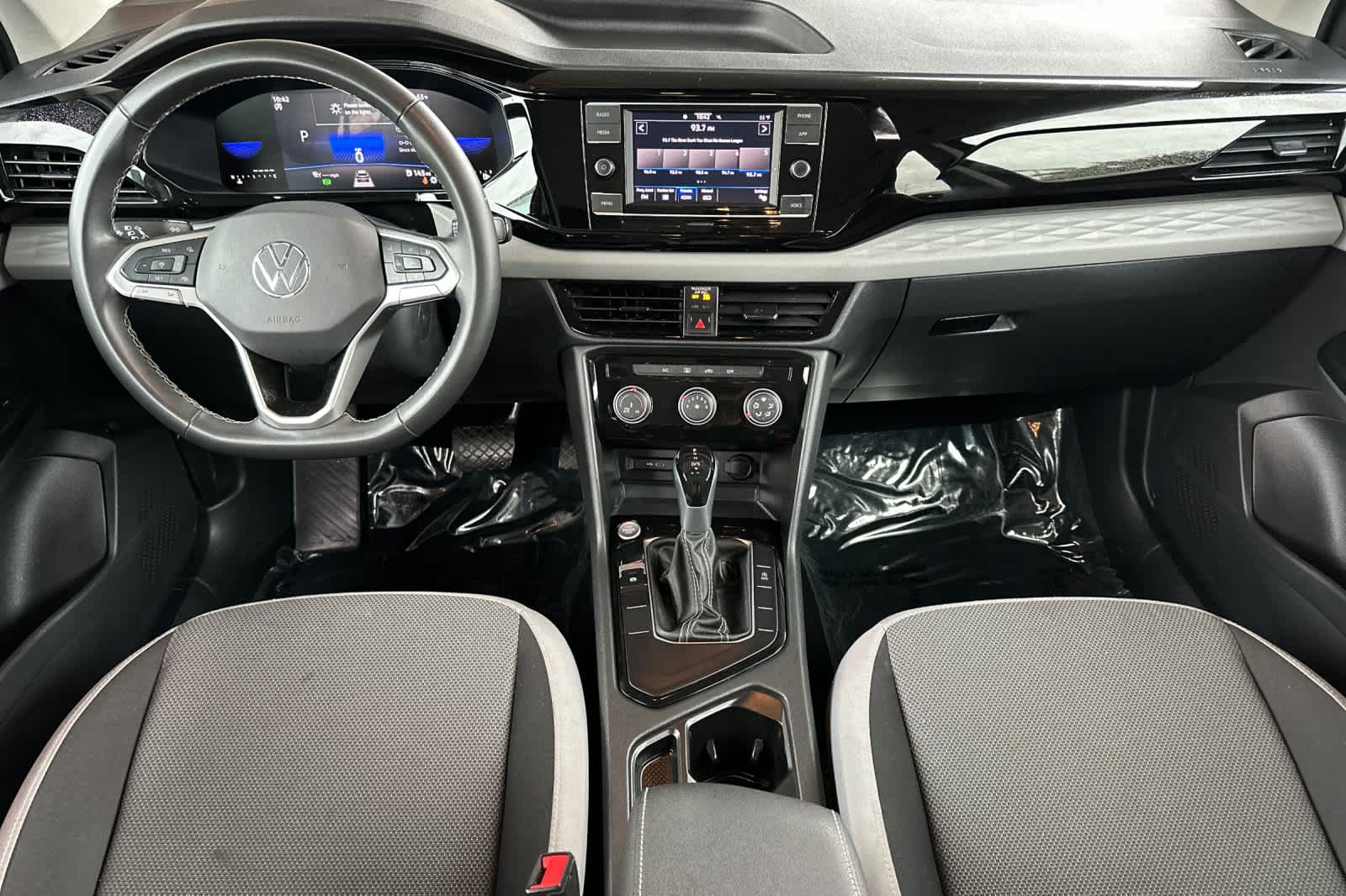 Thumbnail: 2024 Volkswagen Taos - 3