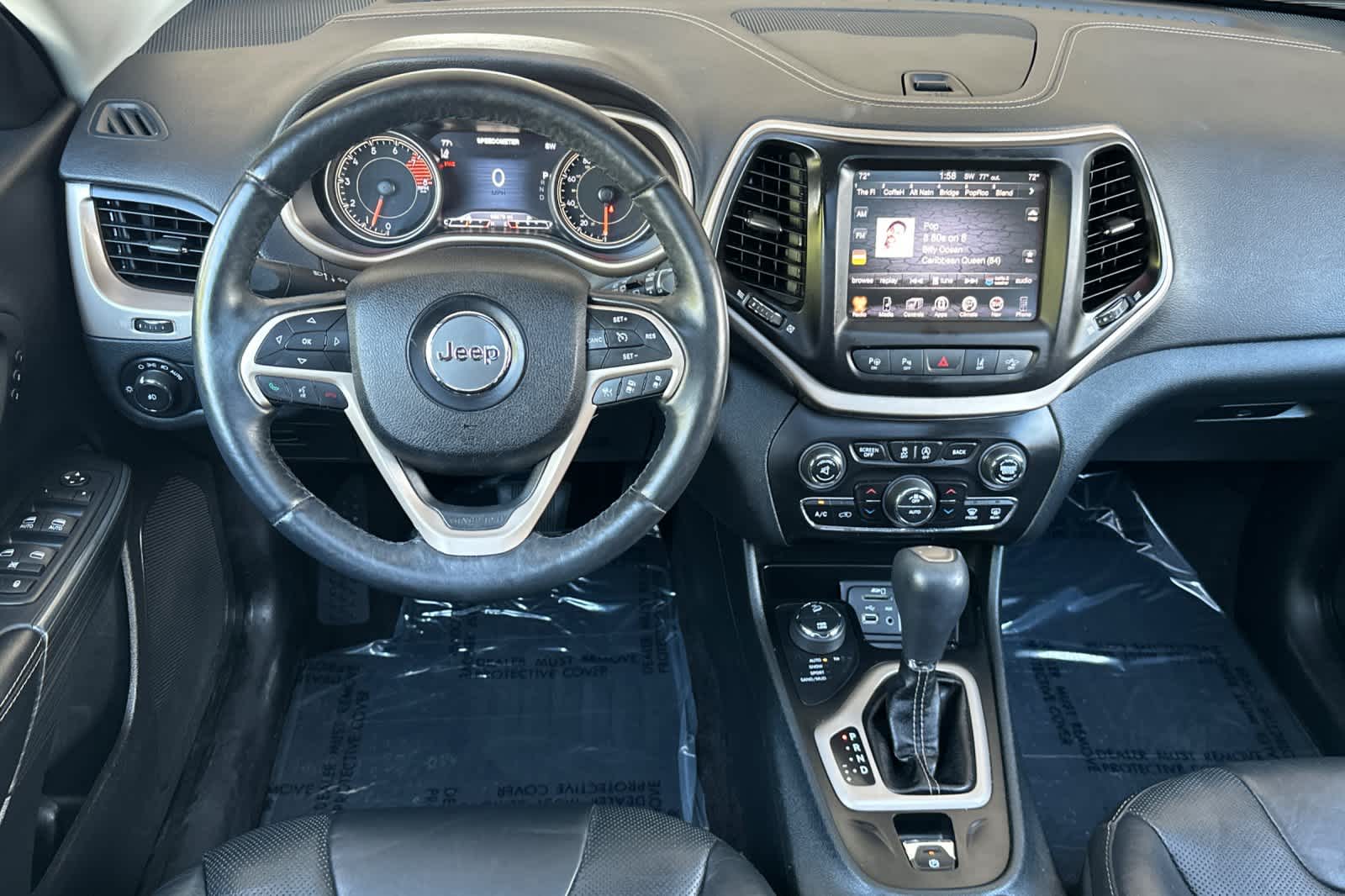 Thumbnail: 2016 Jeep Cherokee - 14