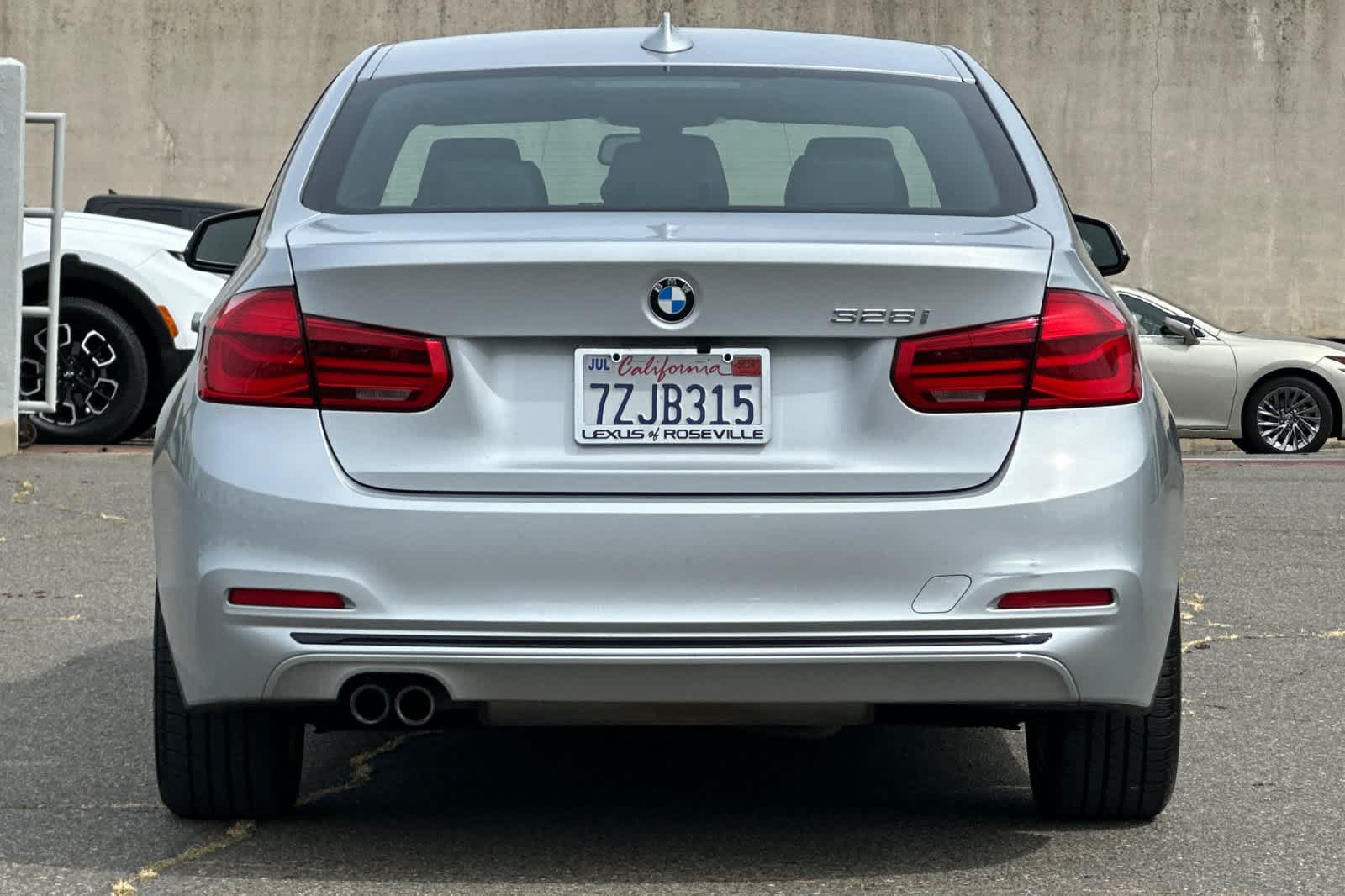 Thumbnail: 2016 BMW 3 Series - 8