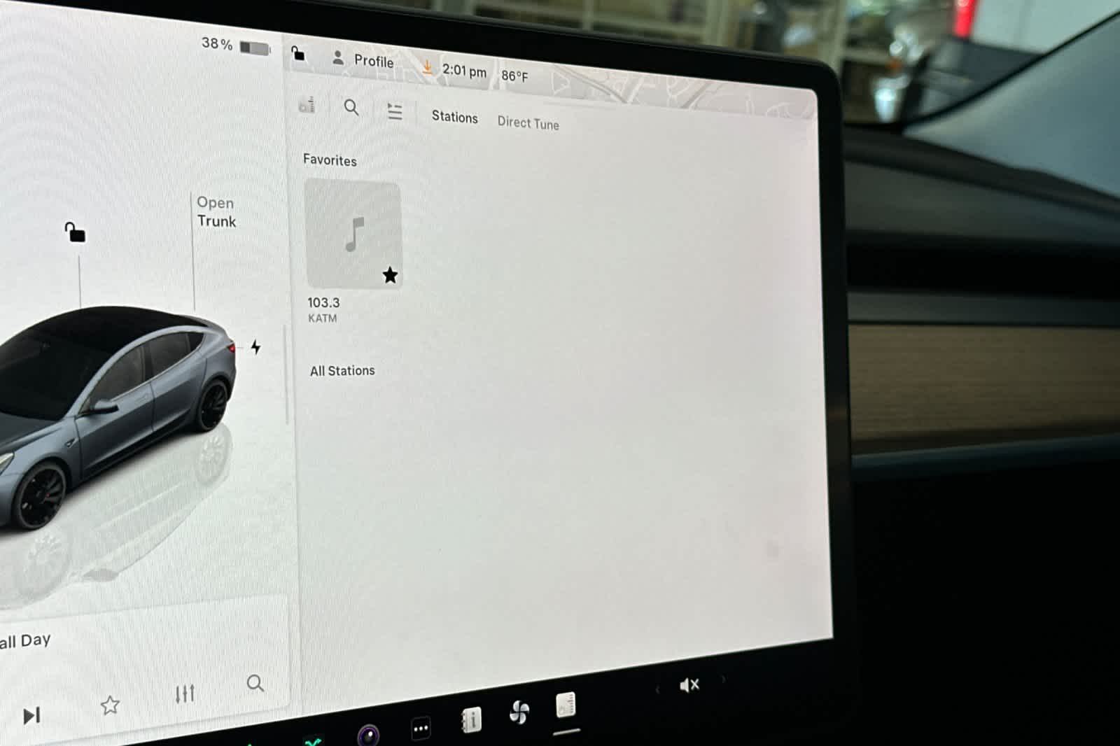 Thumbnail: 2023 Tesla Model 3 - 19