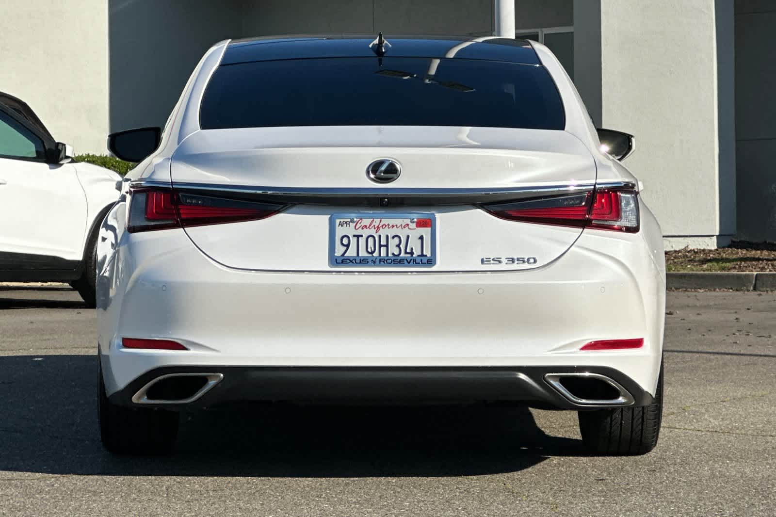 Thumbnail: 2025 Lexus ES - 8