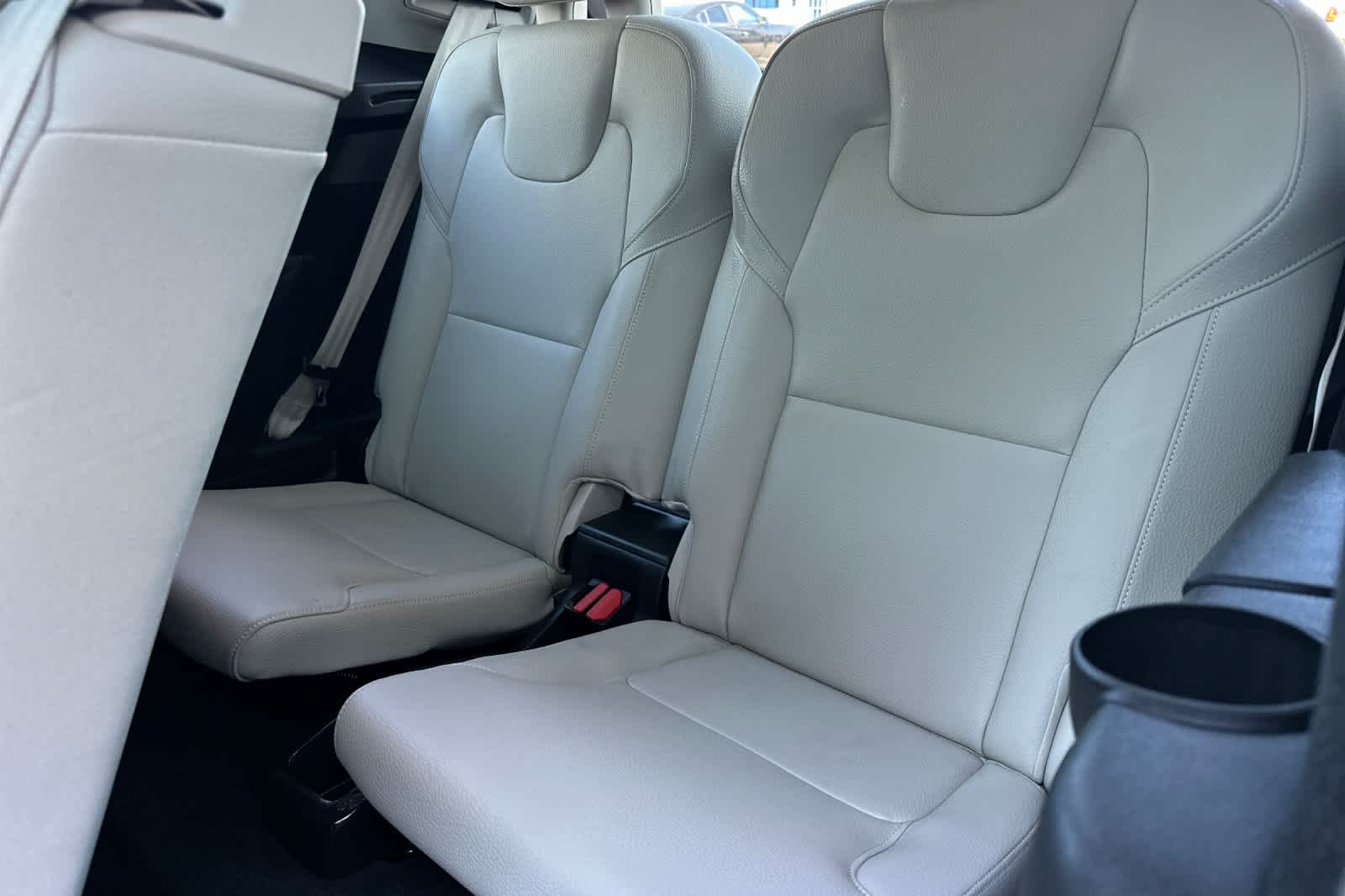 Thumbnail: 2020 Volvo XC90 - 16