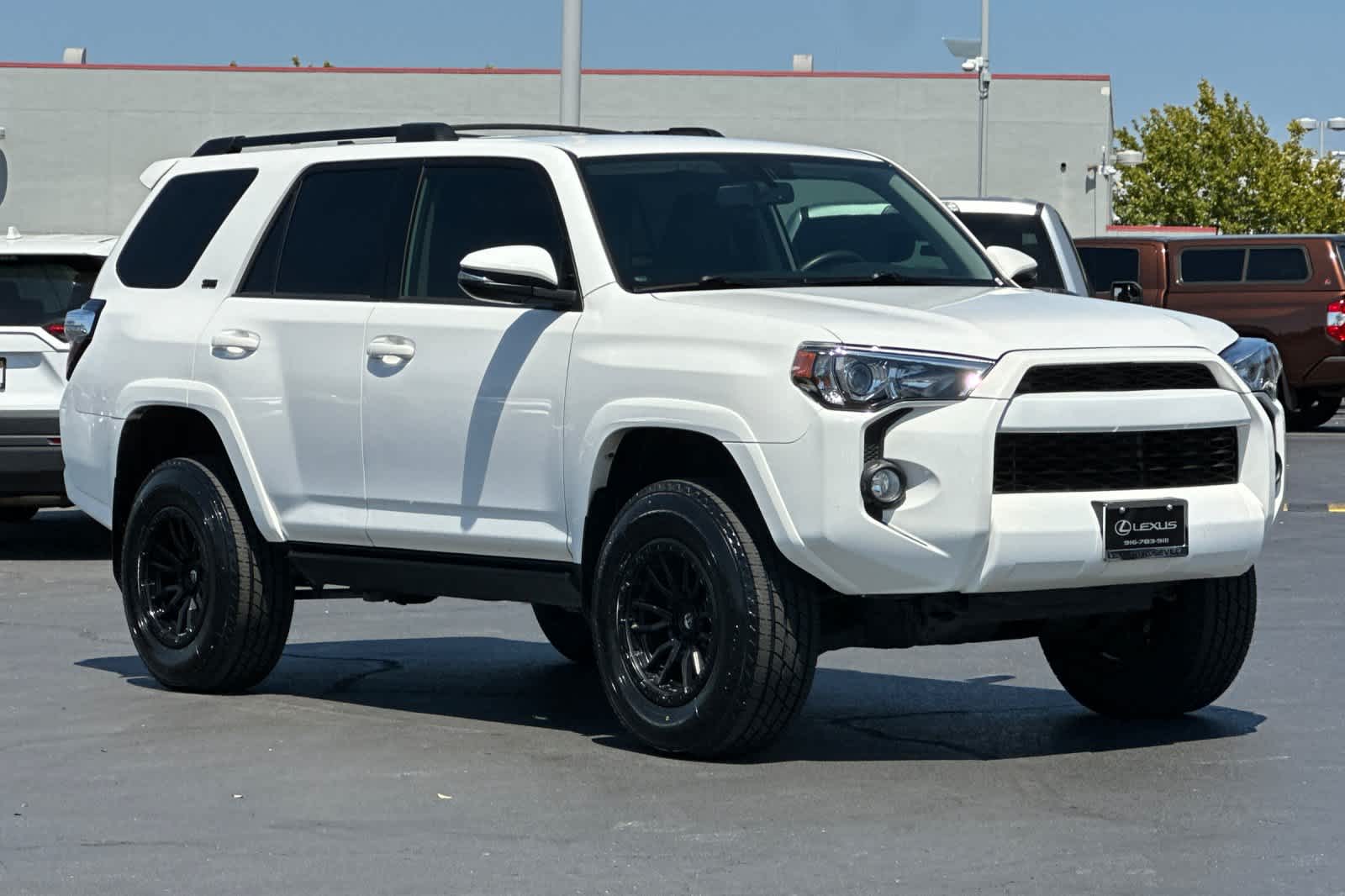 Thumbnail: 2019 Toyota 4Runner - 5