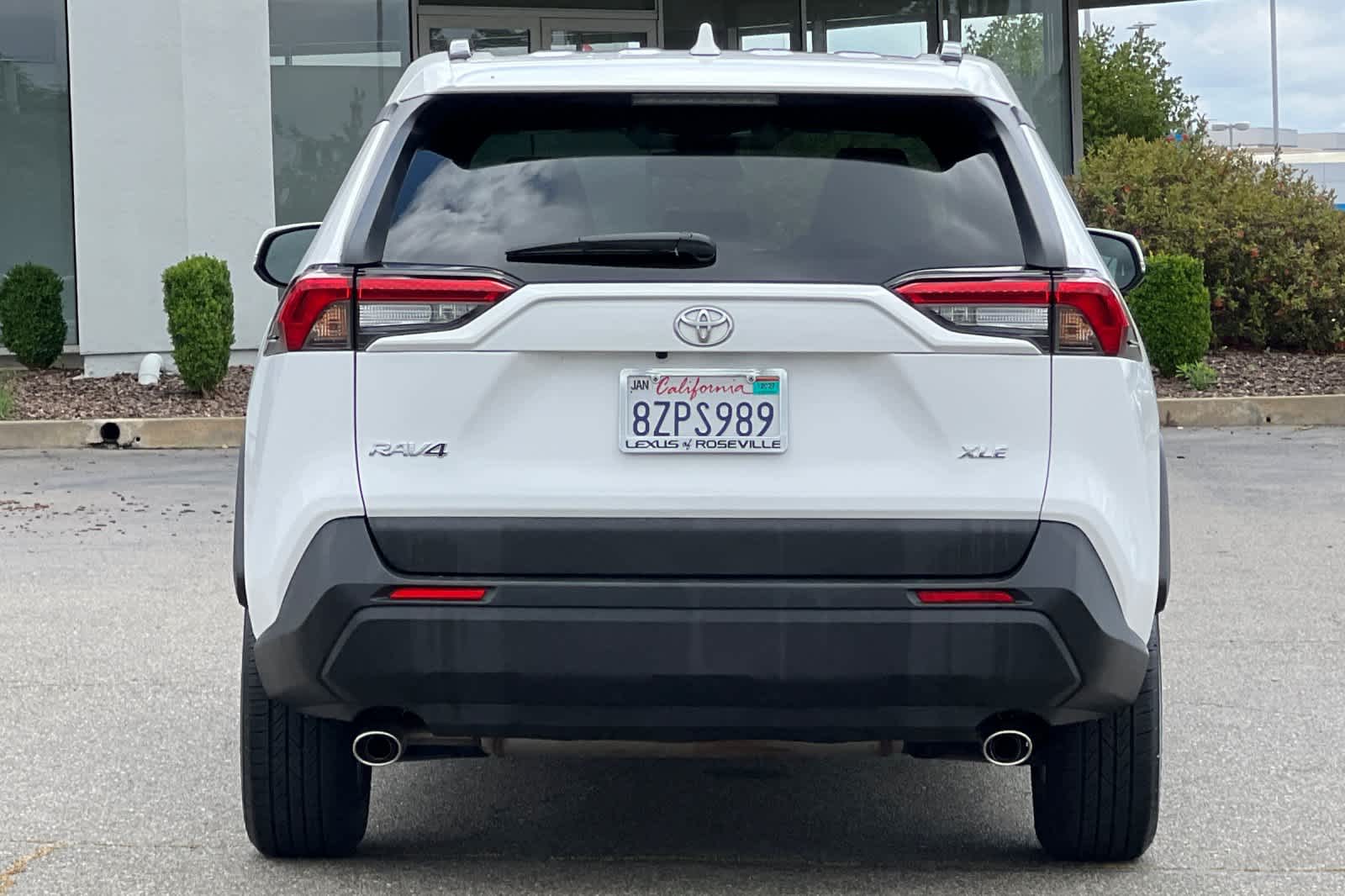 Thumbnail: 2021 Toyota RAV4 - 8