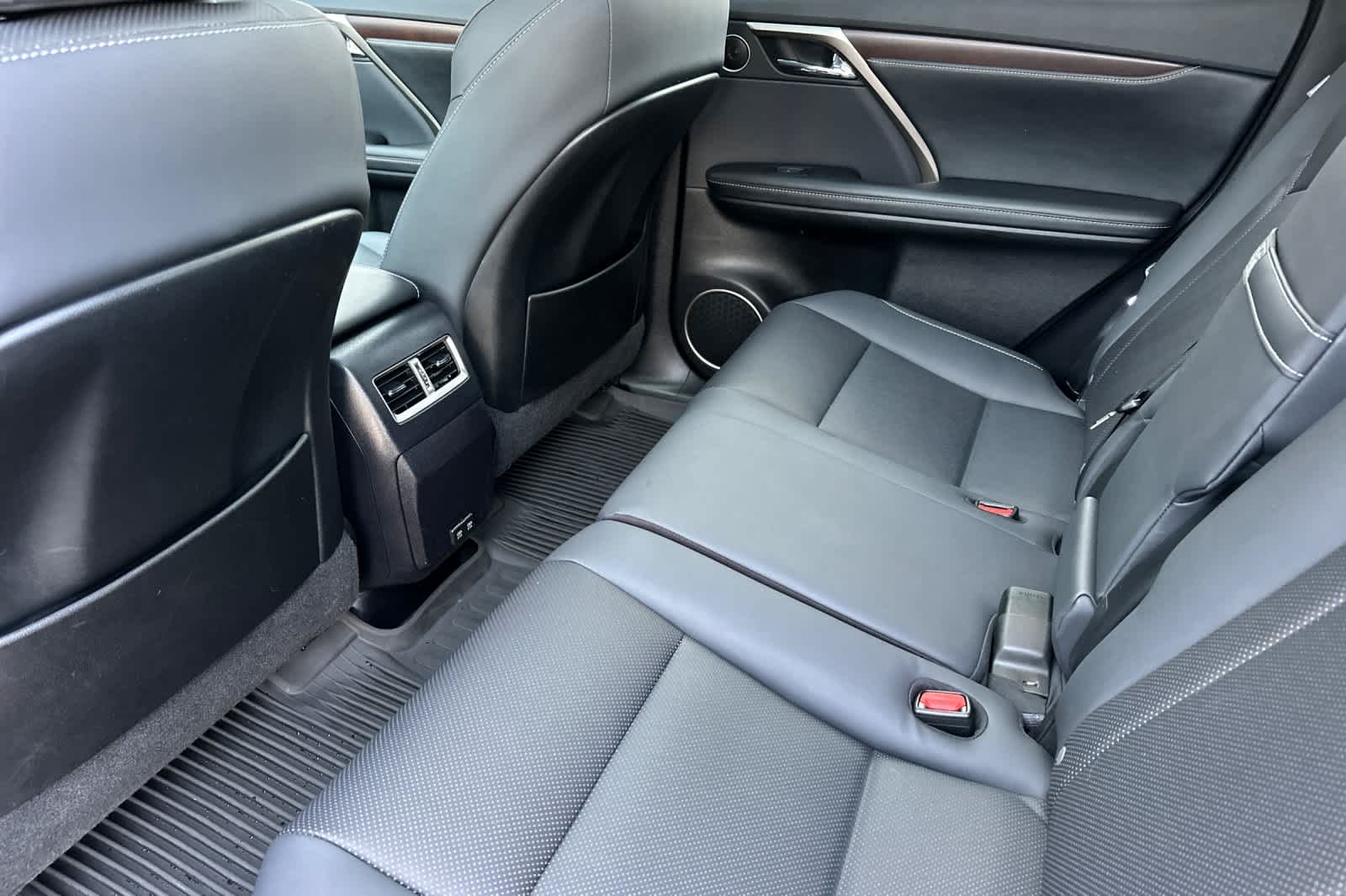 Thumbnail: 2022 Lexus RX - 4