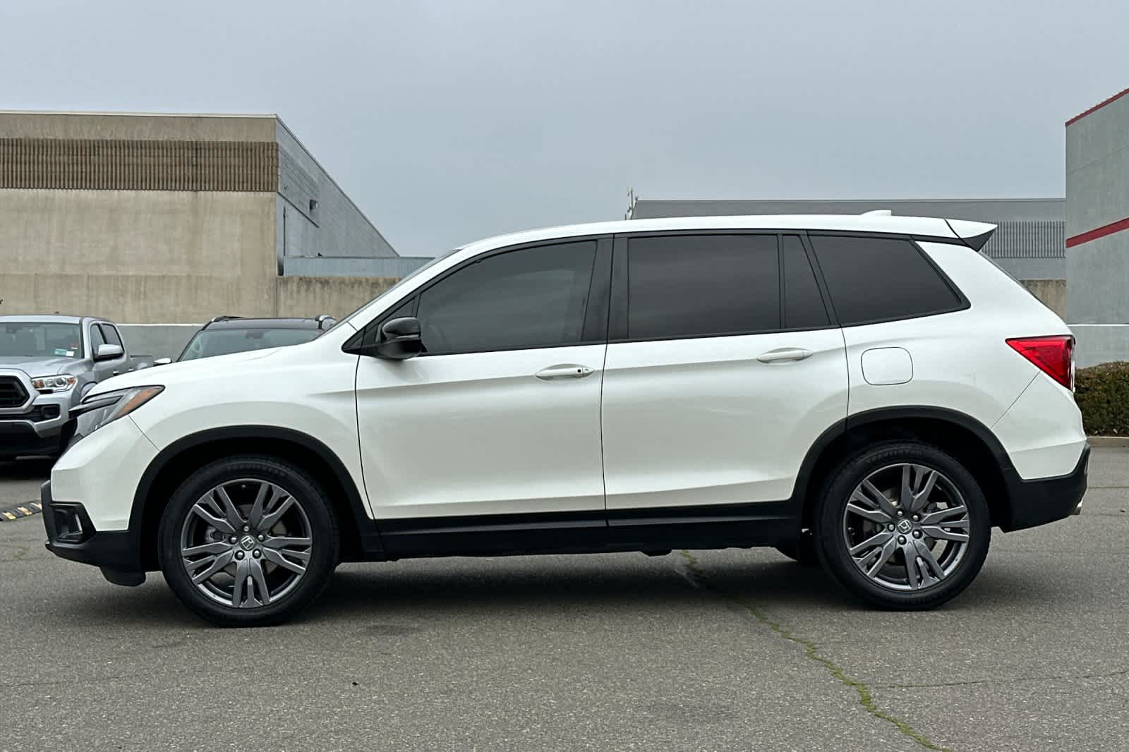 Thumbnail: 2019 Honda Passport - 9