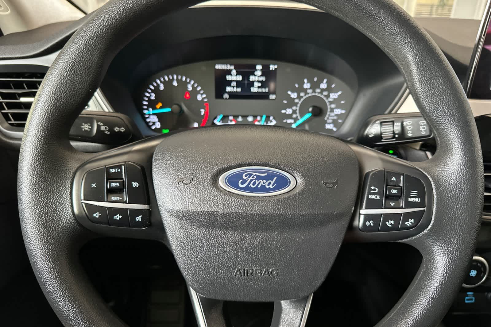 Thumbnail: 2022 Ford Escape - 24