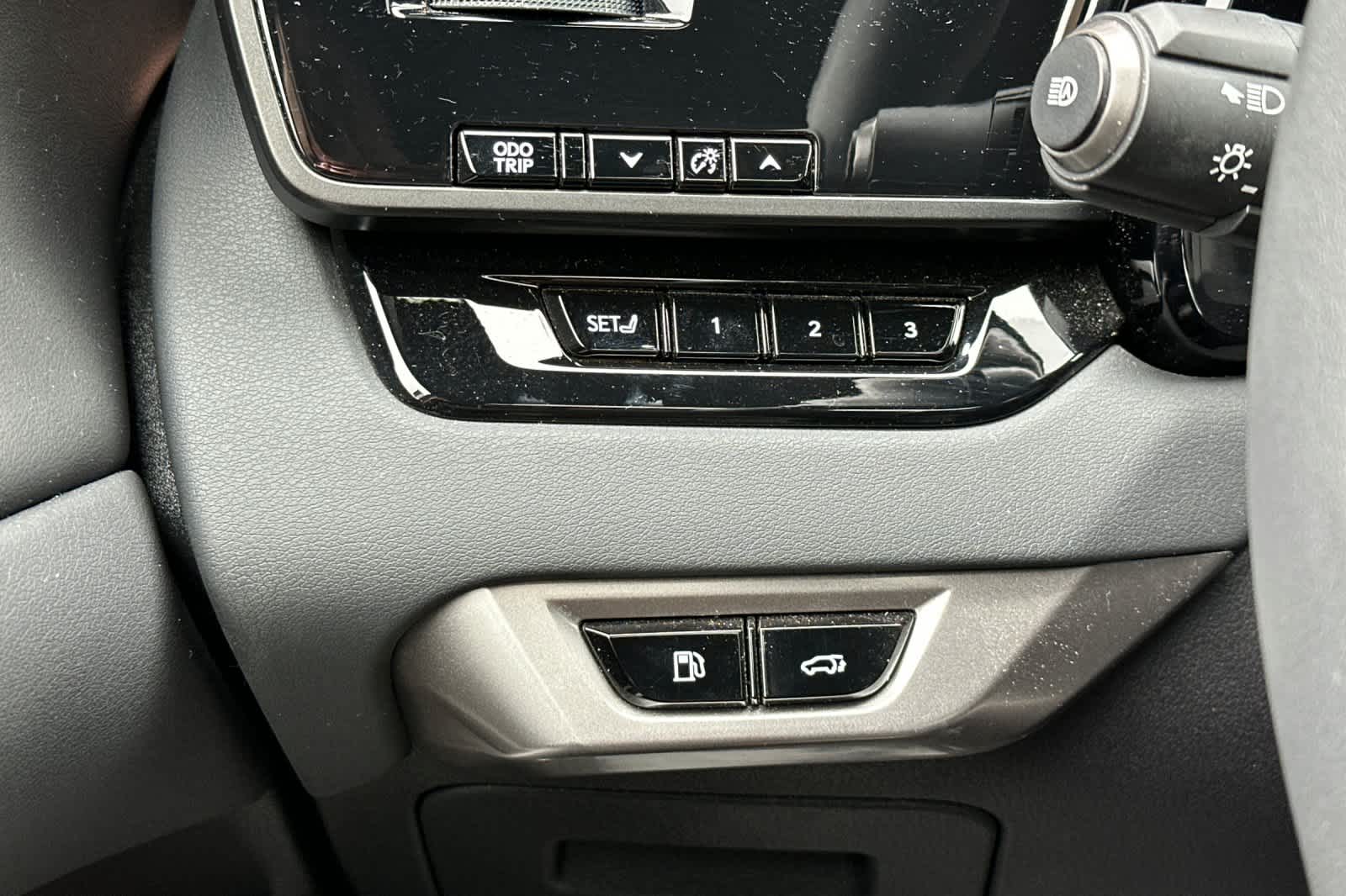 Thumbnail: 2025 Lexus RX - 31