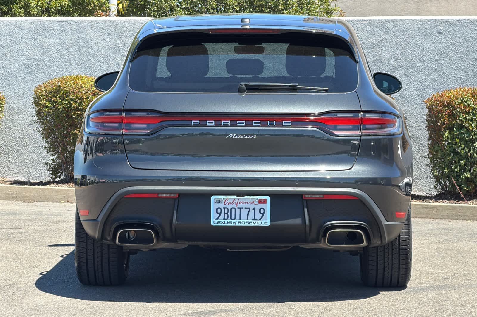 Thumbnail: 2022 Porsche Macan - 7