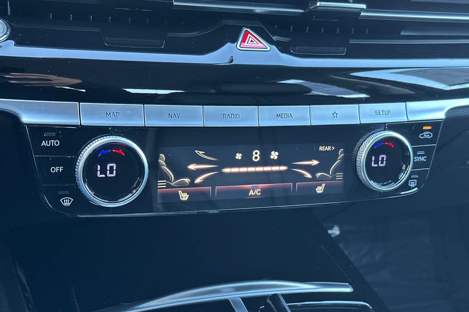 Thumbnail: 2021 Genesis G80 - 22
