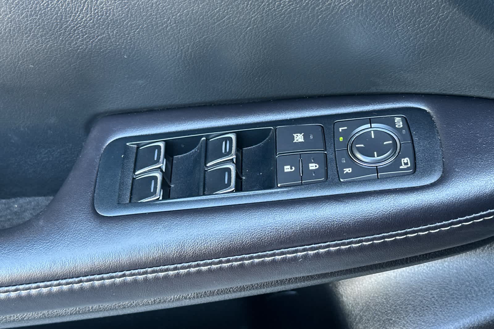 Thumbnail: 2016 Lexus RX - 13