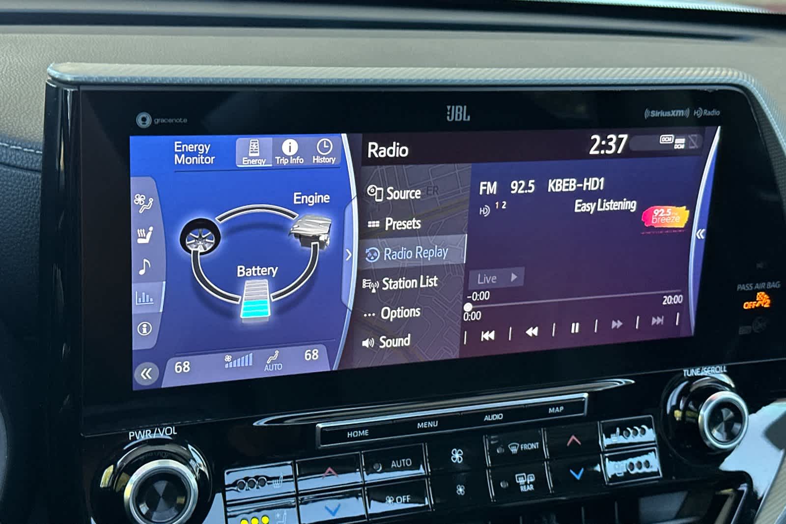 Thumbnail: 2020 Toyota Highlander - 20