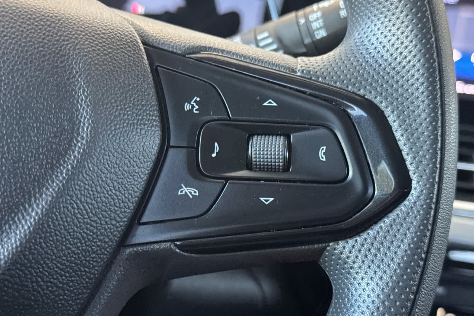 Thumbnail: 2025 Chevrolet Trax - 25