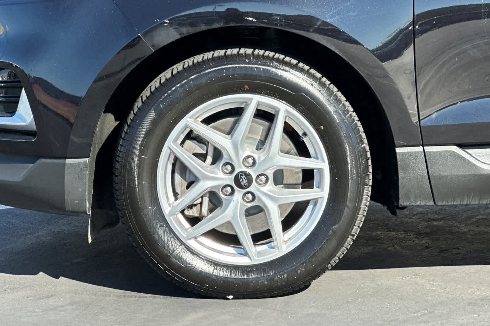 Thumbnail: 2024 Ford Edge - 31