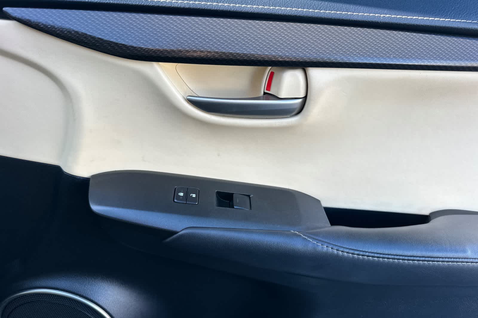 Thumbnail: 2016 Lexus NX - 19