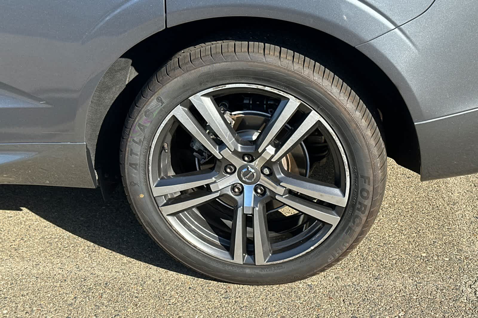 Thumbnail: 2018 Volvo XC60 - 17
