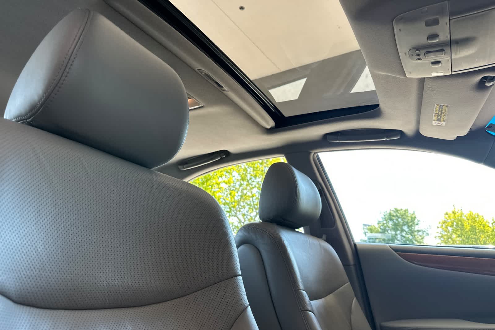 Thumbnail: 2005 Lexus ES - 17