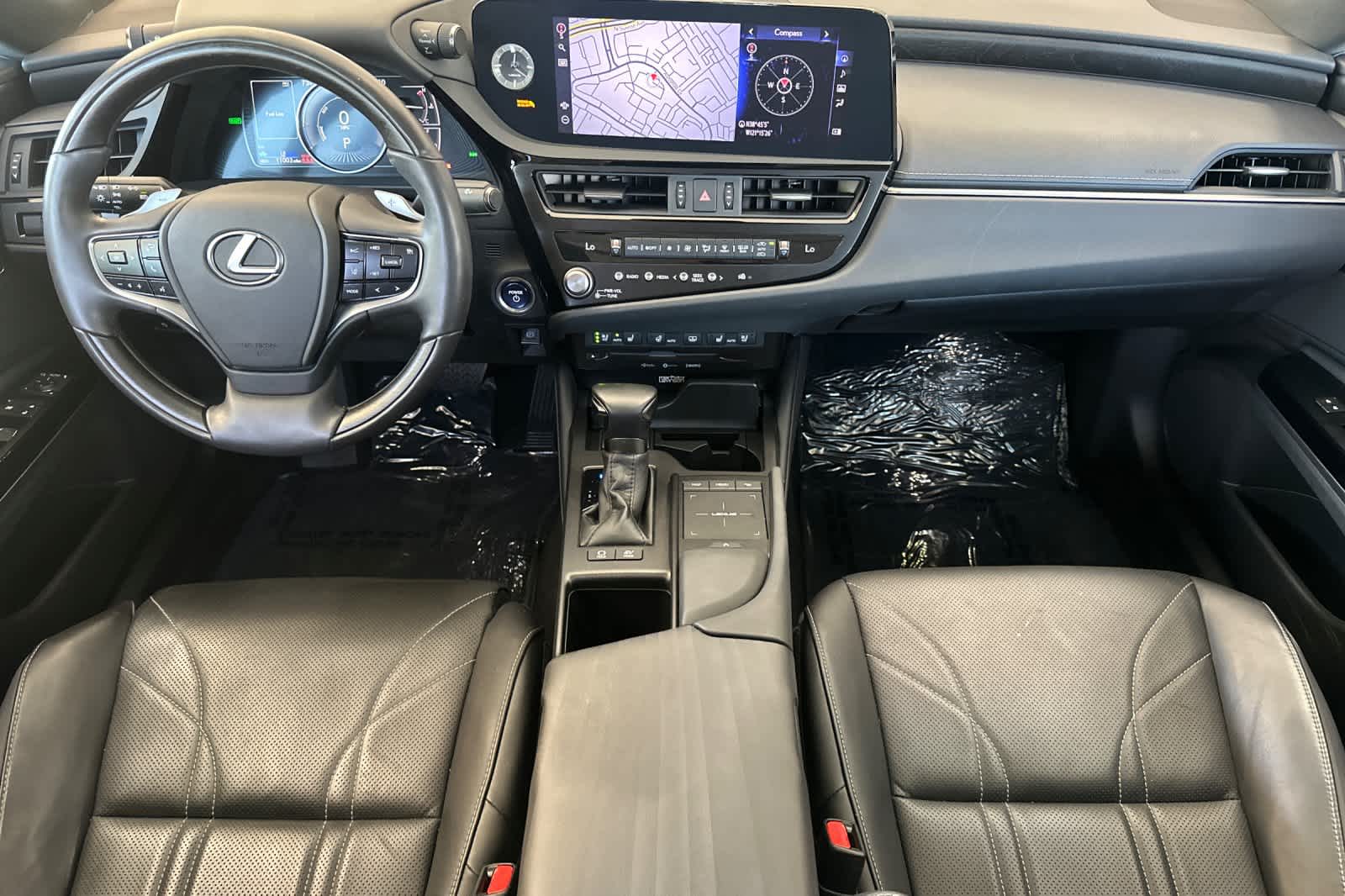 2022 Lexus ES  3