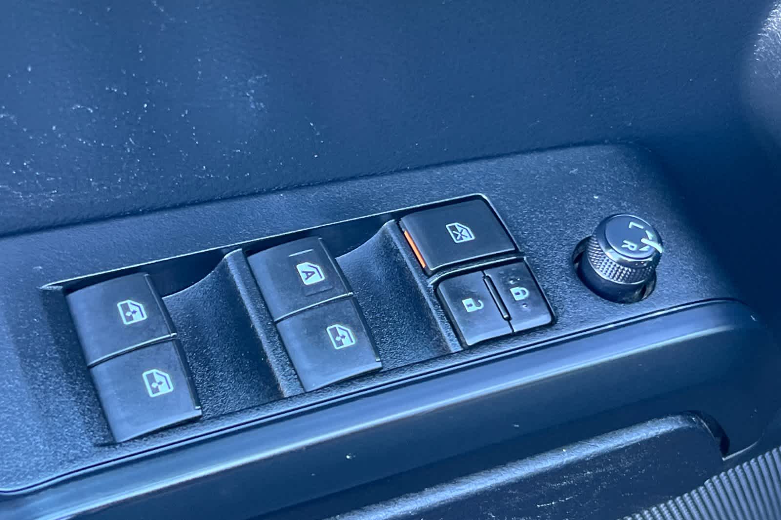 Thumbnail: 2019 Toyota Tacoma - 13