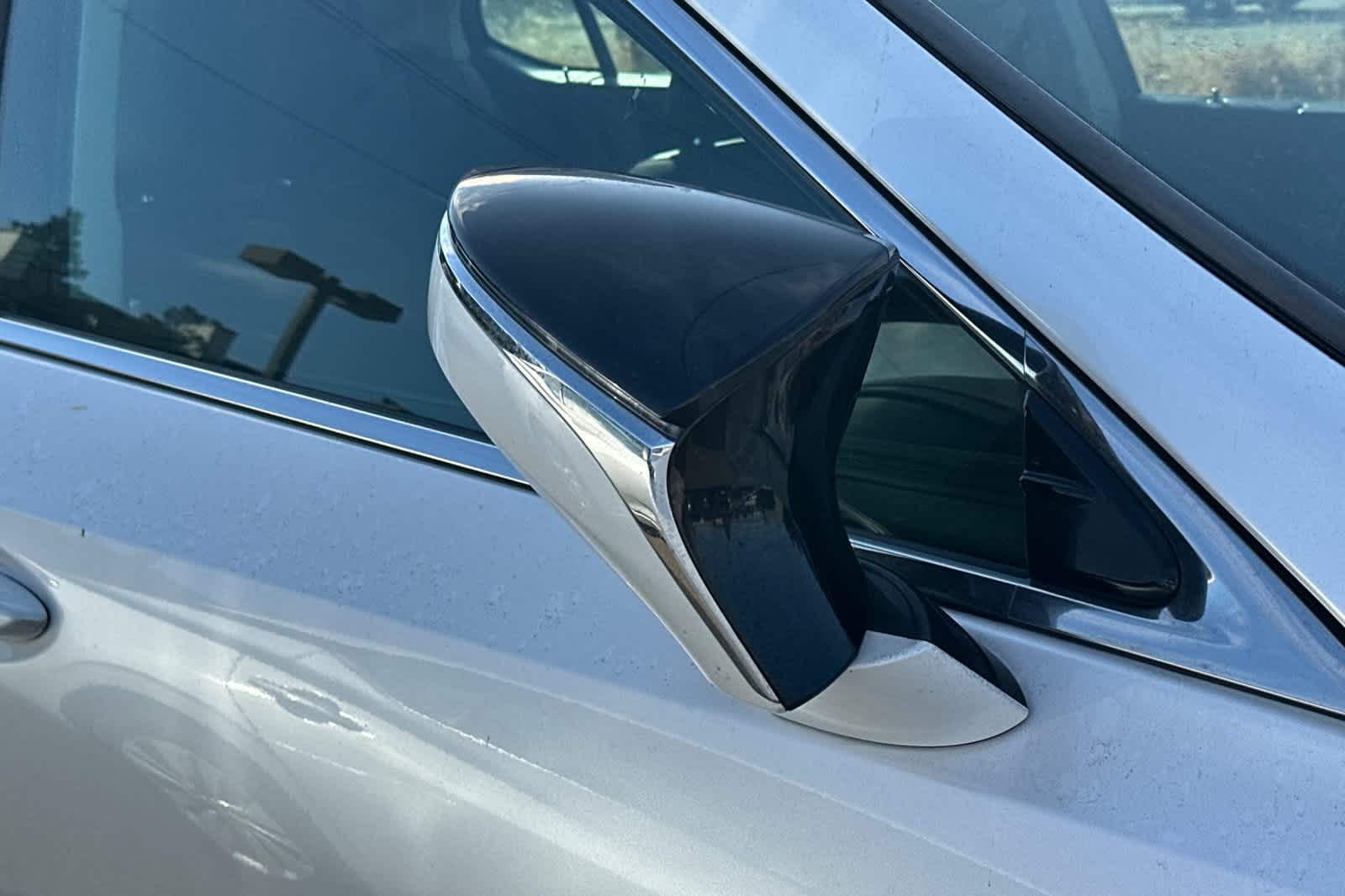 Thumbnail: 2019 Lexus ES - 13