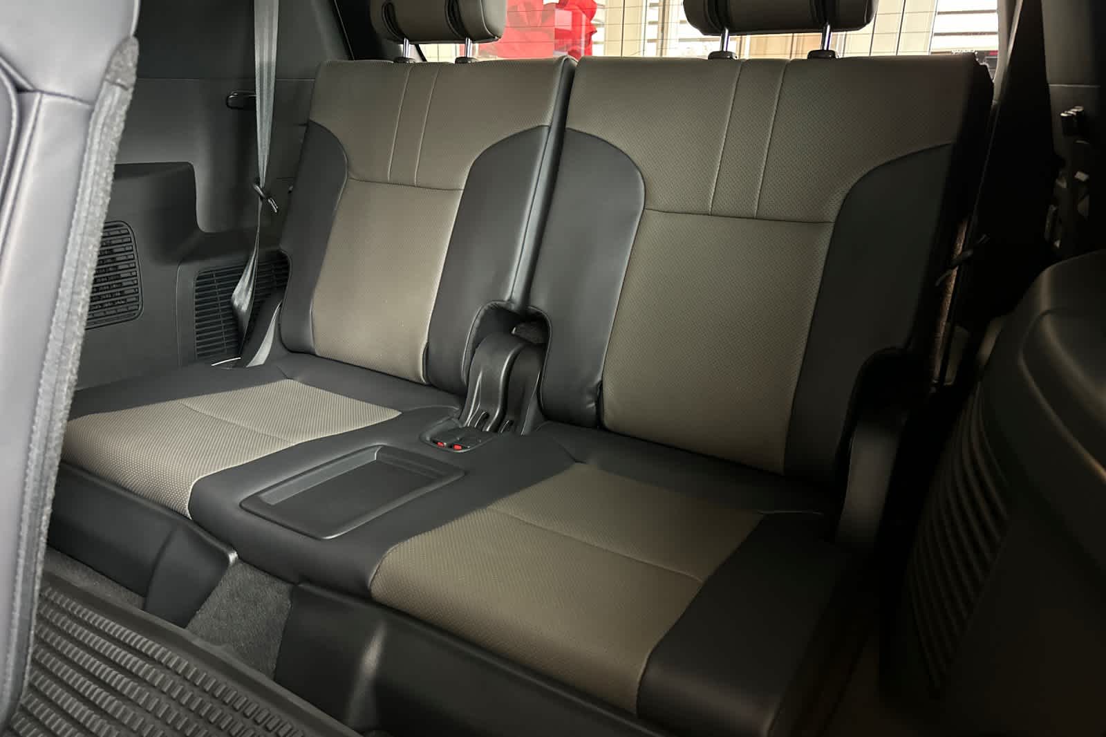 Thumbnail: 2025 Lexus LX - 14