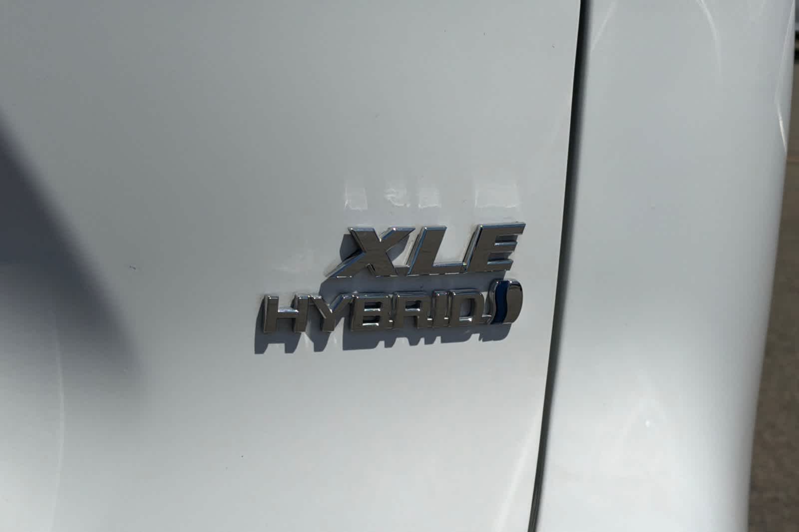 Thumbnail: 2024 Toyota RAV4 - 32