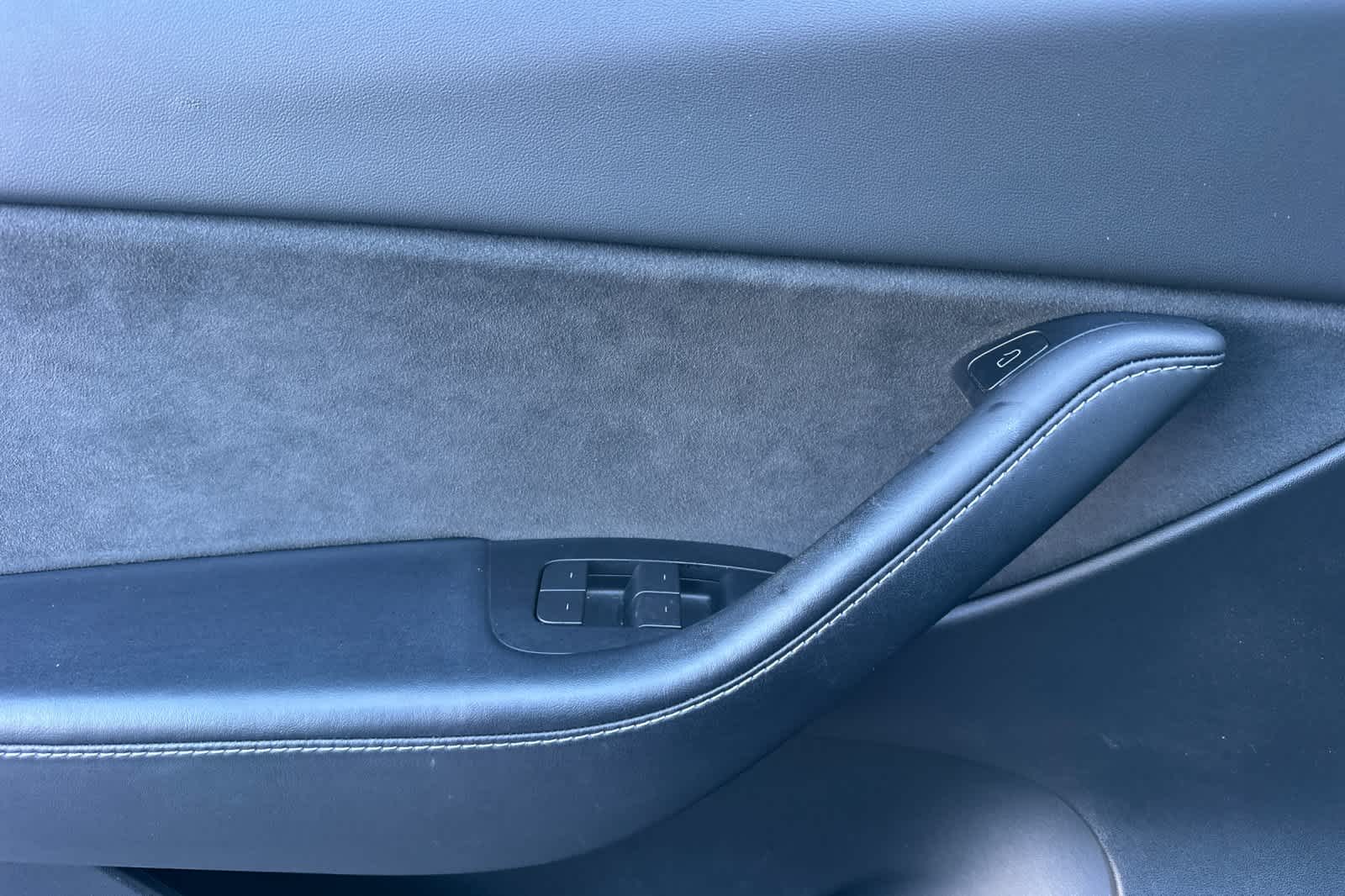 Thumbnail: 2022 Tesla Model Y - 12