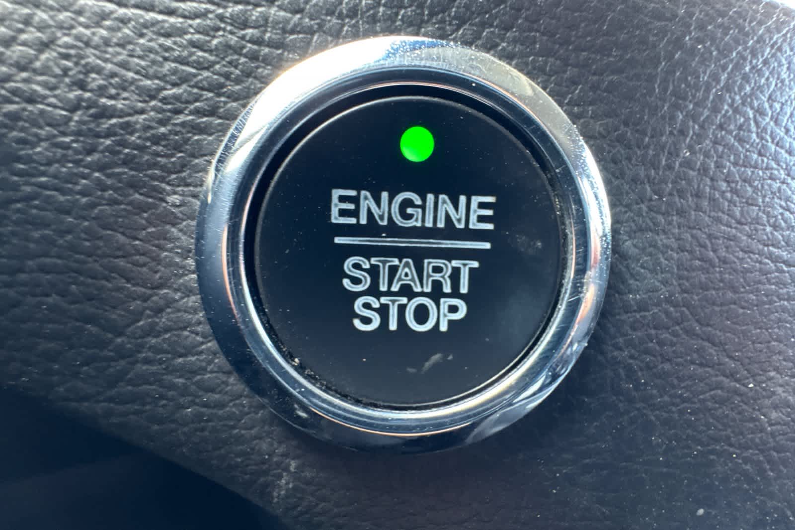 Thumbnail: 2019 Ford Edge - 24