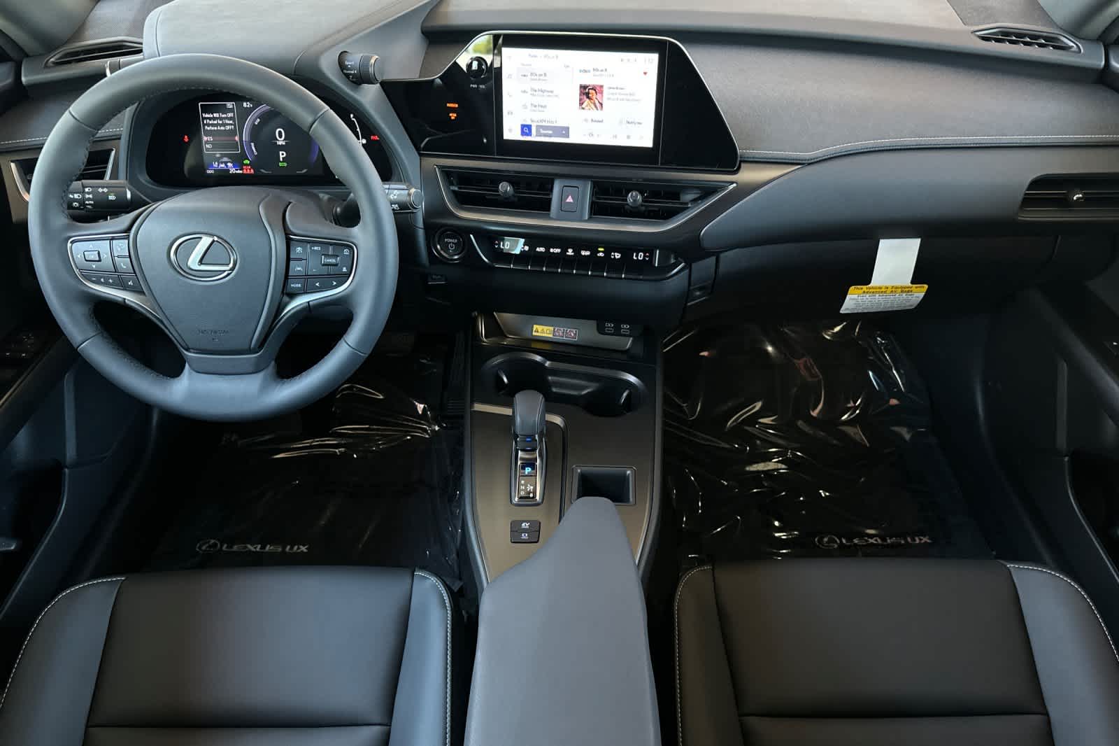 Thumbnail: 2026 Lexus UX - 3