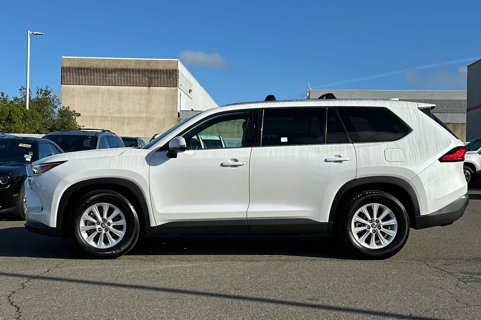 Thumbnail: 2024 Toyota Grand Highlander - 9